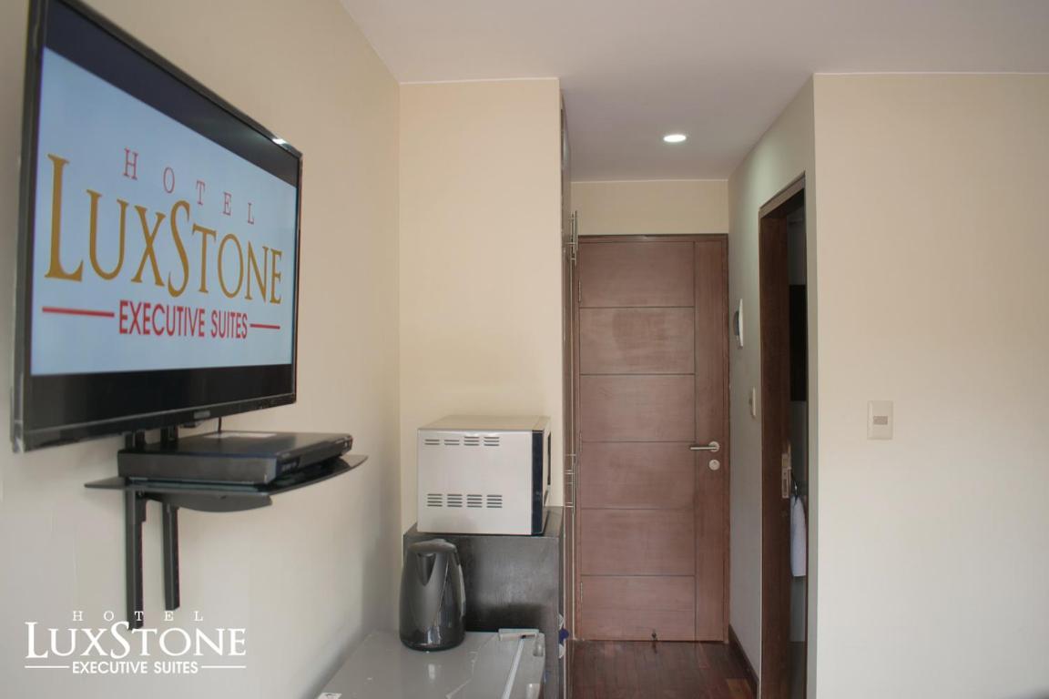 Luxstone Executive & Suites 라파스 외부 사진
