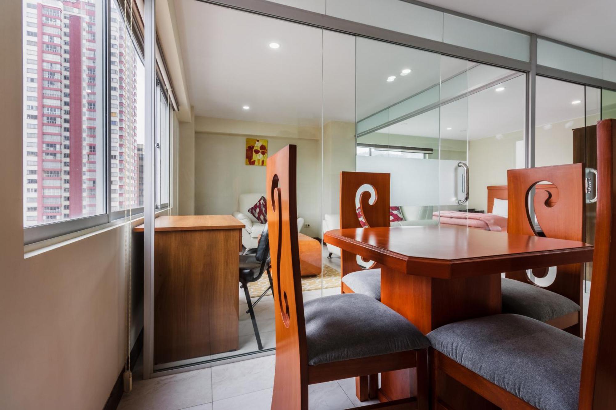 Luxstone Executive & Suites 라파스 외부 사진